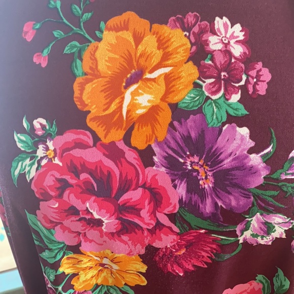 Torrid Floral Tank - Picture 2 of 5